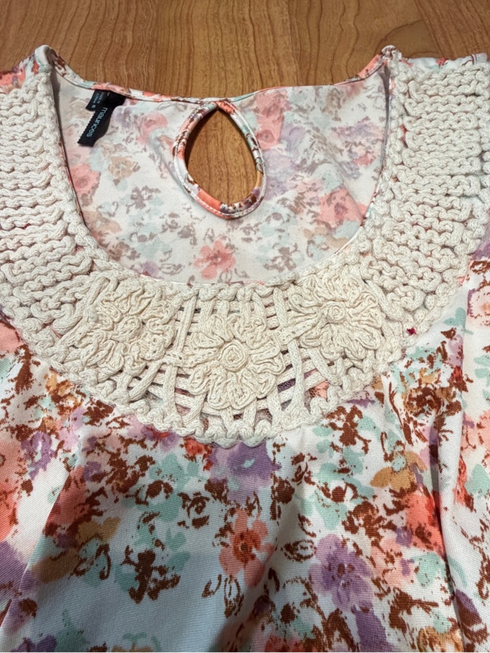 Maurices Women’s Sleeveless Tank Floral Pattern Blouse Size Medium - Picture 3 of 9